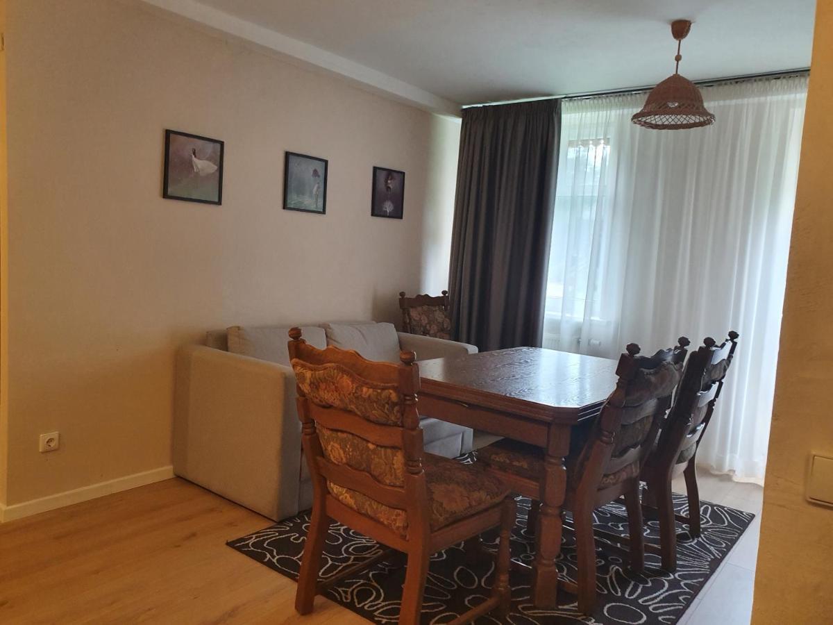 Laukdvaris Laukzeme Luaran gambar